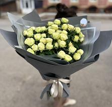 Букет Белые кустовые розы Солинеро в Китаевском
